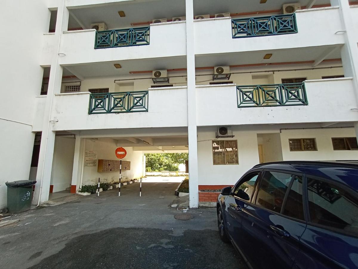 Islam Bayu Pd Apartment *